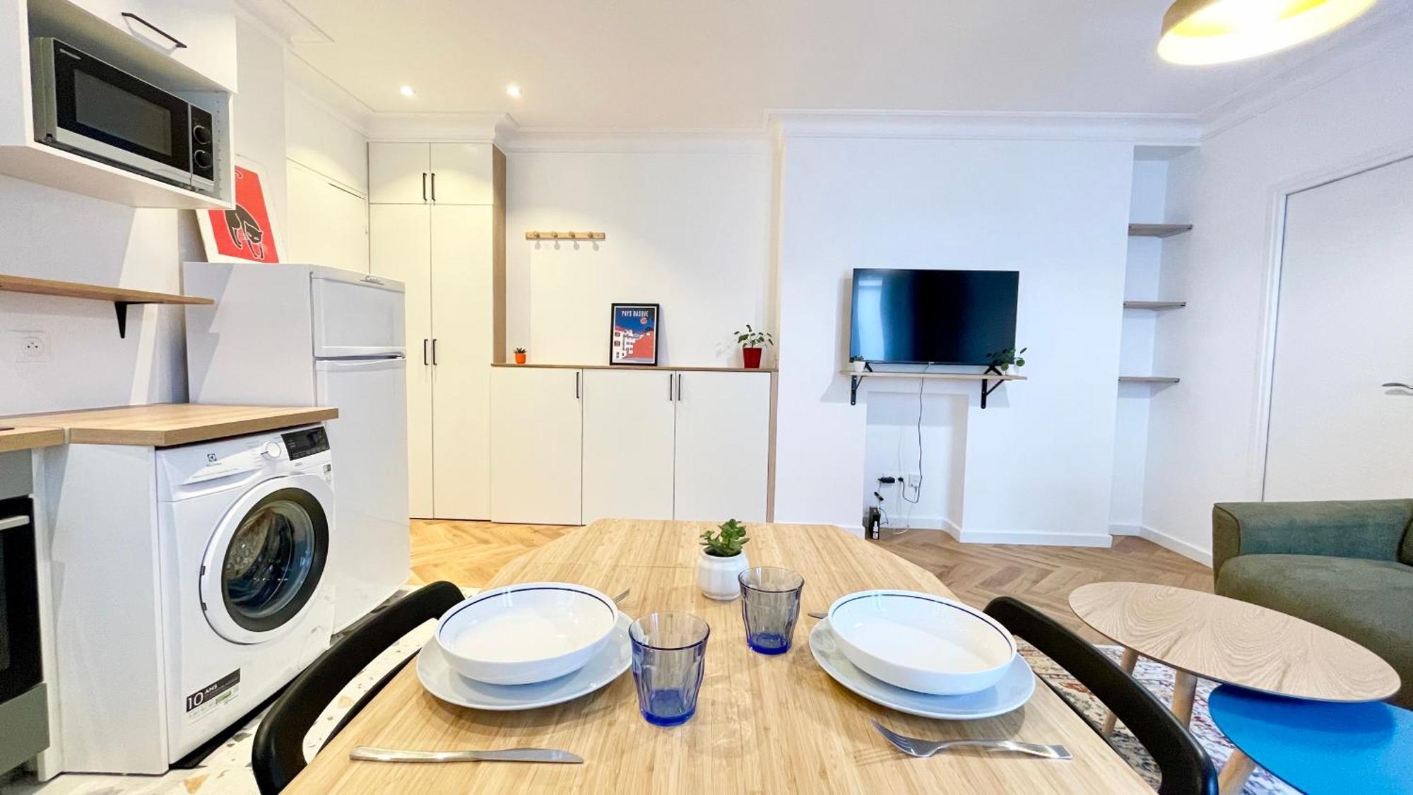 Justine Suite, Place De La Republique Apartment *